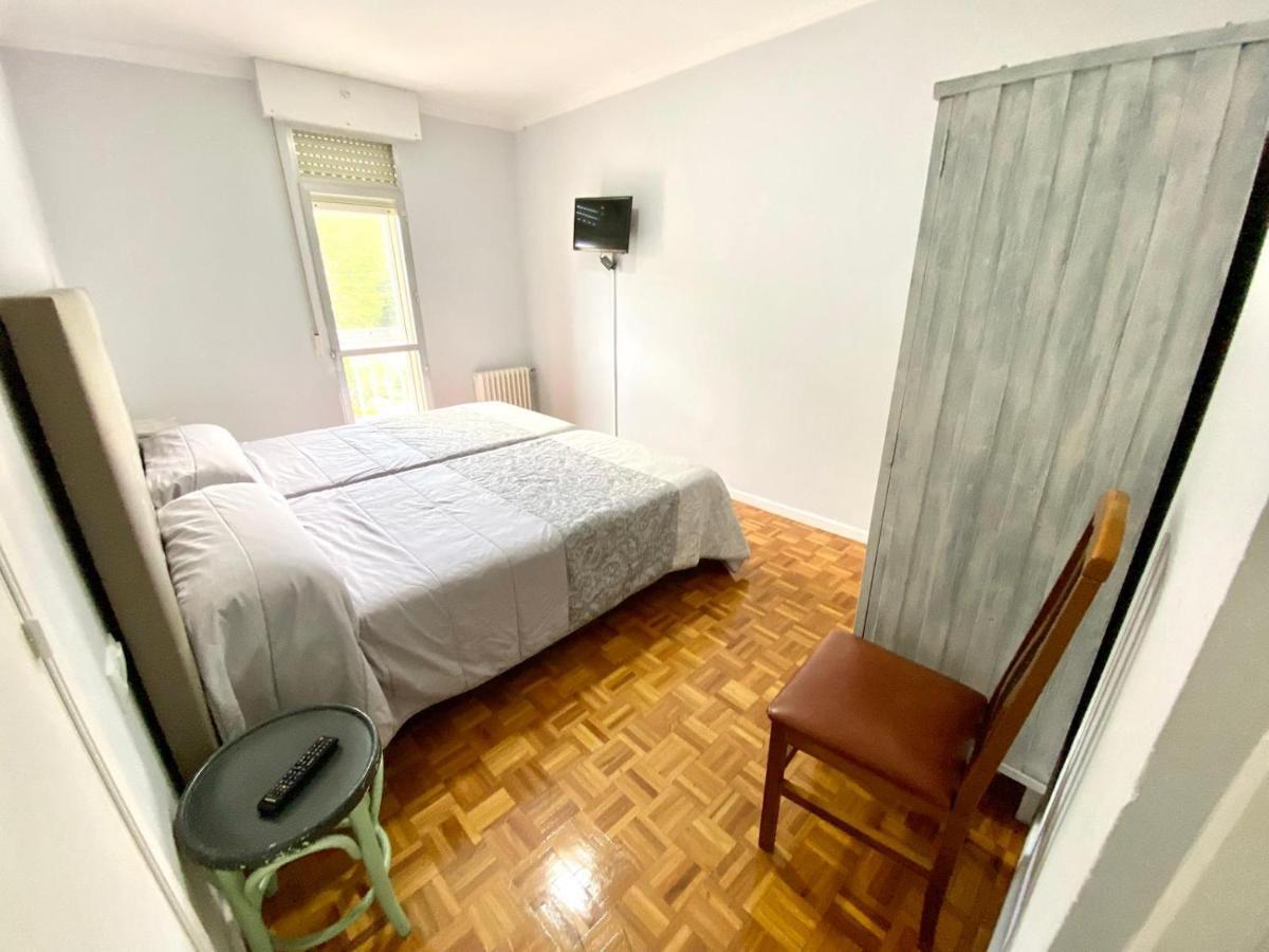 Garden Lodge Hostal Evencio 里瓦达维亚 外观 照片