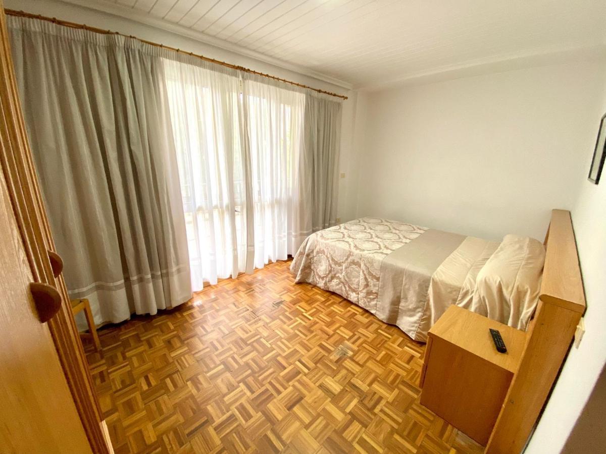 Garden Lodge Hostal Evencio 里瓦达维亚 外观 照片