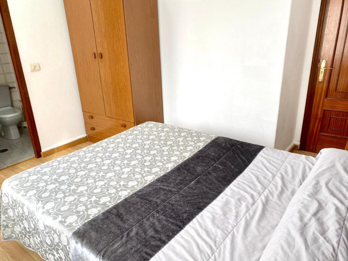 Garden Lodge Hostal Evencio 里瓦达维亚 外观 照片