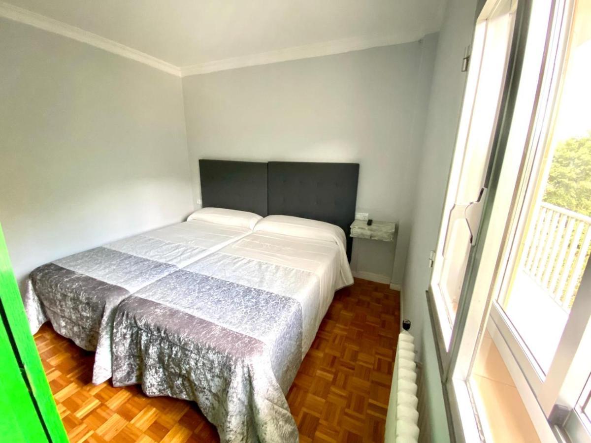 Garden Lodge Hostal Evencio 里瓦达维亚 外观 照片
