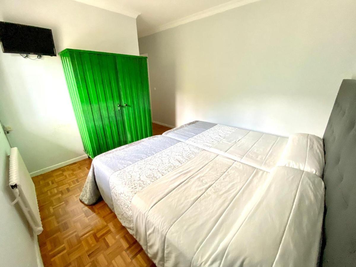 Garden Lodge Hostal Evencio 里瓦达维亚 外观 照片